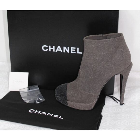CHANEL GLITTER CAP TOE CC ANKLE BOOTS BOOTIES HEELS 39.5 AUTHENTIC BOX! - Picture 1 of 10